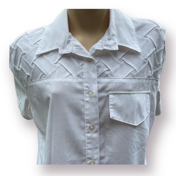 Coral Bay Petites Tops - Coral Bay Petites White Embellished Short Sleeve Button Up Blouse Size Petite L